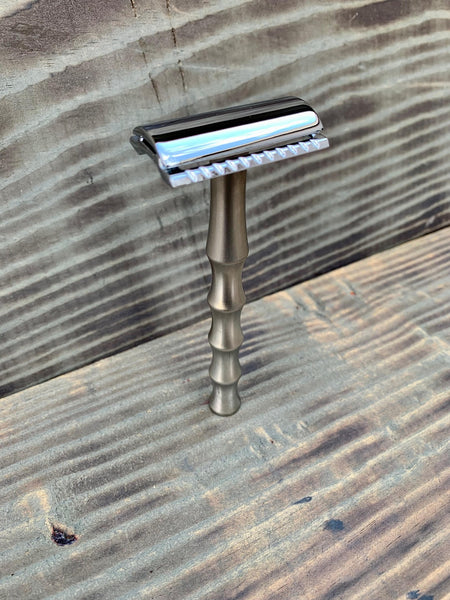 Fullerton Avenue Safety Razor - 4.0" length